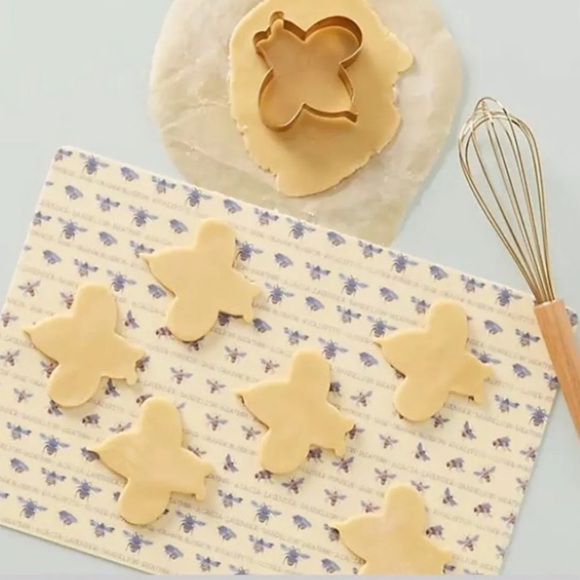 NWT Anthropologie Busy Bee Baking Bundle - Picture 2 of 10
